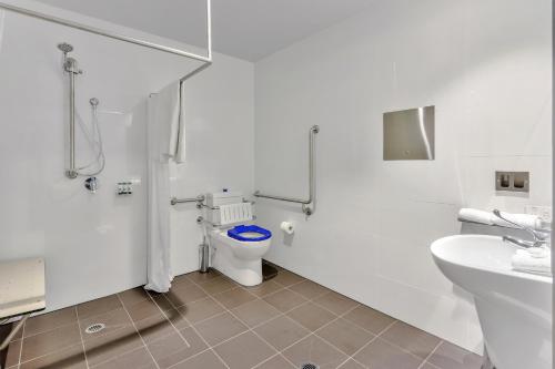 Meridian Hotel Hurstville - image 2
