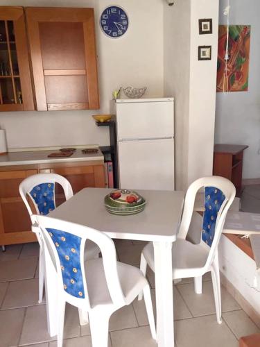  Seafront Apartment in Scoglitti with Enclosed Garden in Scoglitti