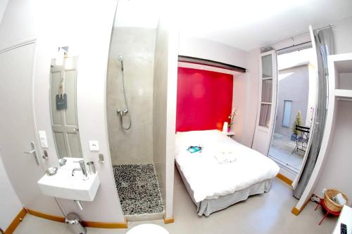 House with 6 bedrooms in Avignon - image 11