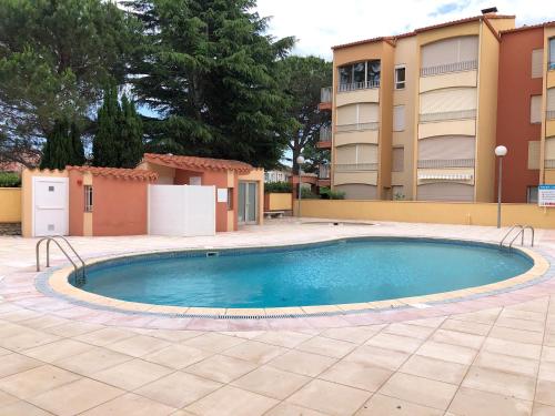 Apartment with one bedroom in Argeles sur Mer with wonderful mountain view shared pool and furnished terrace 350 m from the beach - image 12