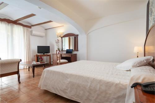 280745101 Monnaber Nou Finca Hotel & Spa