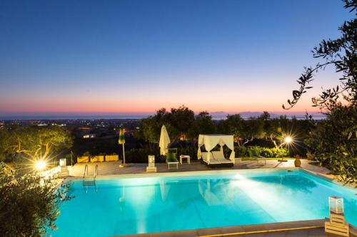 5 bedrooms villa with sea view shared pool and enclosed garden at Marsala 5 km away from the beach gîte à louer Baglio Spano