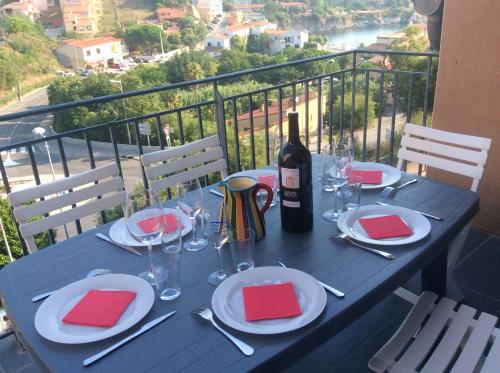 Villa with 3 bedrooms in Banyuls sur Mer with wonderful sea view furnished terrace and WiFi 250 m from the beach gîte à louer Paulilles