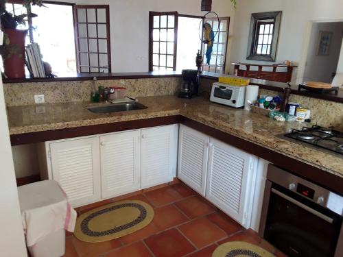 3 bedrooms villa with sea view private pool and enclosed garden at Saint Martin 2 km away from the beach photo 4