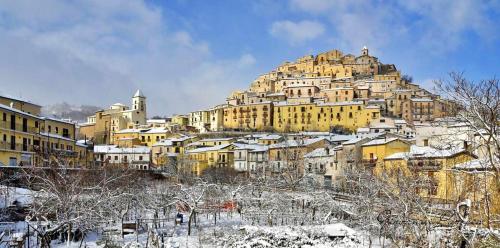 Apartment with one bedroom in Calvello with WiFi - image 9