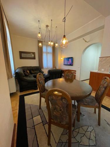 Skerzzo Guesthouse - image 5
