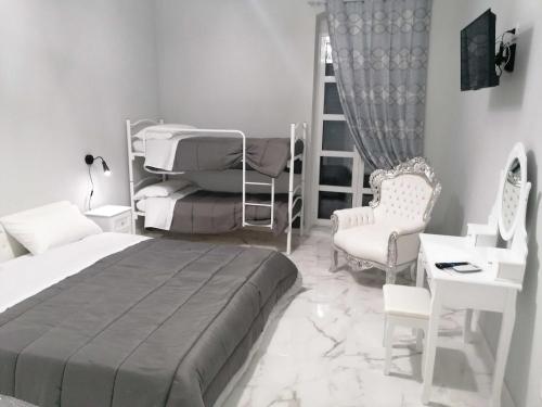 B&B WHITE HOUSE - image 2