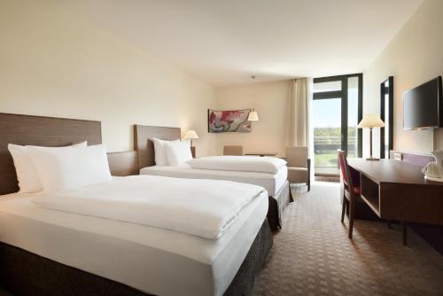 Ramada Nürnberg Parkhotel - image 8