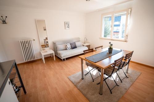 Apartment With Shared Bathroom