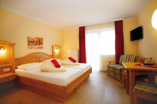 Hotel K  rnten  3-star Hotel Krumpendorf W  rthersee  Austria J2Ski