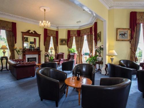 Elmington Hotel - image 2