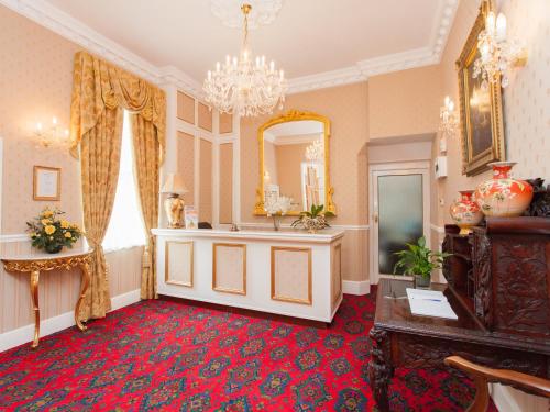 Elmington Hotel - image 12