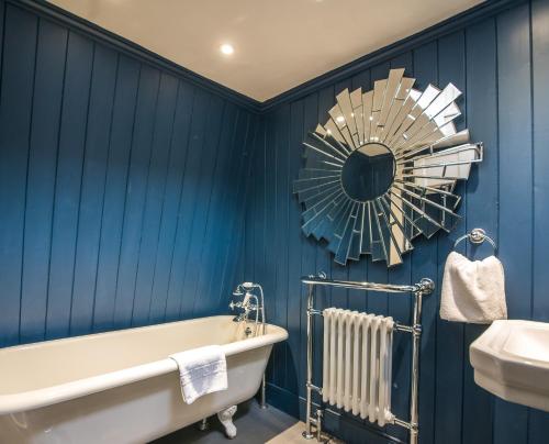 Mr Darcy's Residence - image 14