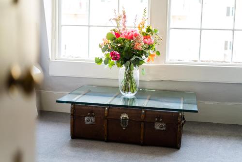 Mr Darcy's Residence - image 2