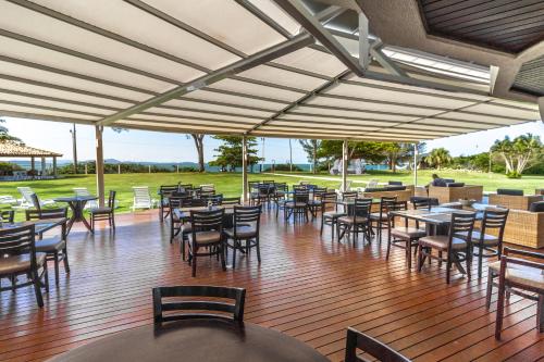 Restaurant, Hotel Porto Sol Beach in Cachoeira do Bom Jesus