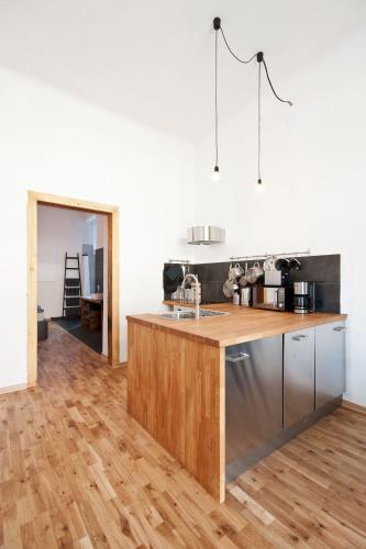 Zentrales & modernes City-Apartment - FREE PARKING & BIKES