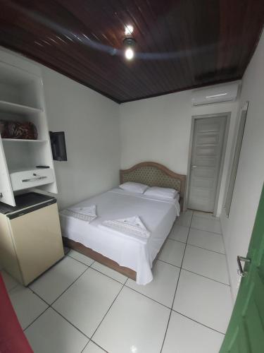 Double Room image 4