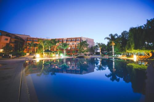 游泳池, 梅赛达莉亚酒店 (Menzeh Dalia) in 梅克内斯