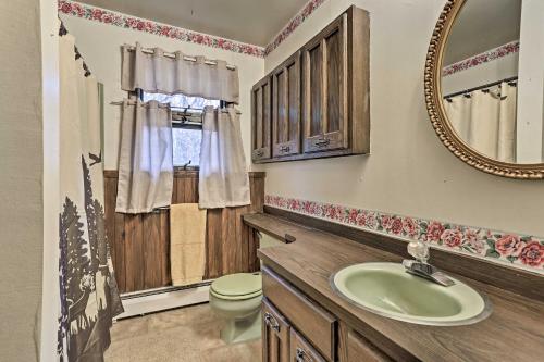 Rustic Hideaway with Lake Access, 3 Miles to Ski!