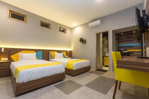 room detail thumbnail 0