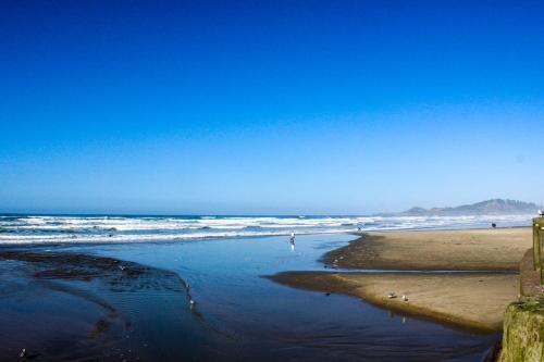 Beach Retreat -- Lower Retreat