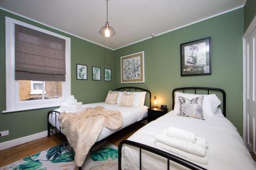 The Victorian Getaway - Central