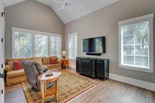 1 Cedar Waxwing 5 BR Home Private Pool - image 8