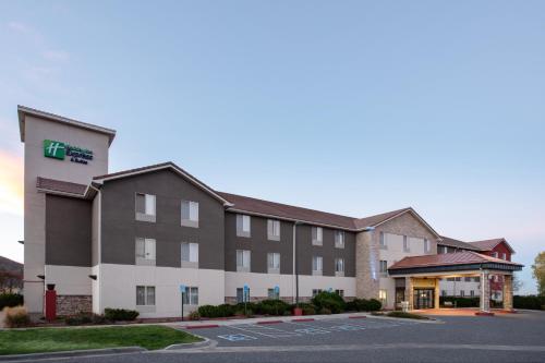 Holiday Inn Express Hotel & Suites Littleton, an IHG Hotel