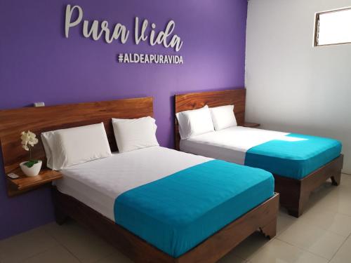 2 double beds