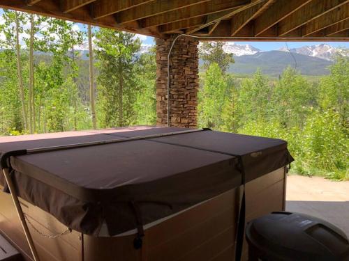 Highlands Ridge Retreat - image 4