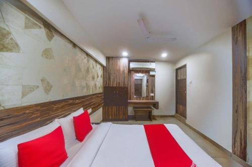 Serenity Inn – Chennai, IL