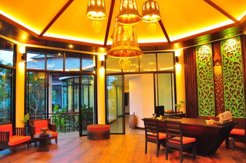 Navatara Phuket Resort - SHA Extra Plus