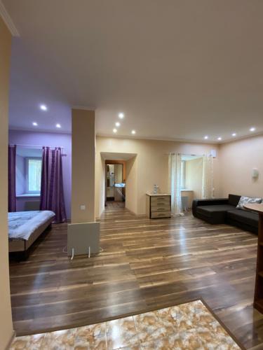 Apartment in the Canyon - image 7