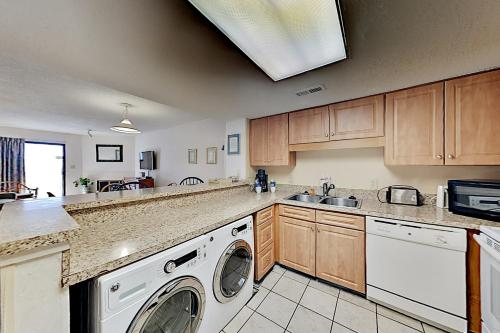 205SMARK condo - image 6