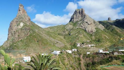 2 bedrooms house with sea view furnished terrace and wifi at Santa Cruz de Tenerife