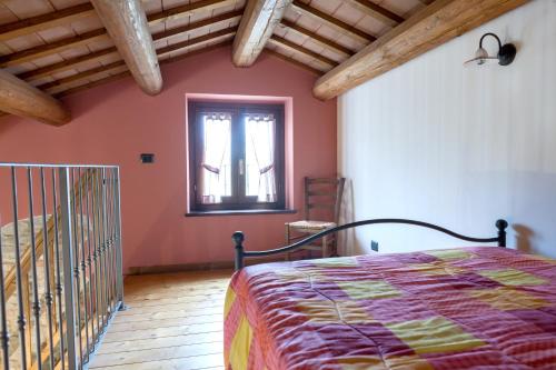 3 bedrooms apartement with shared pool and wifi at Castelbellino