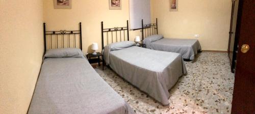 Villa with 4 bedrooms in Mesas de Guadalora with private pool terrace and WiFi - image 2
