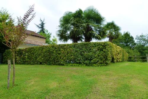 Villa de 2 chambres avec piscine privee jardin clos et wifi a Ornezan