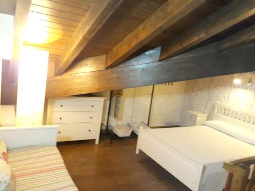 4 bedrooms house with enclosed garden and wifi at Bellver de Cerdanya