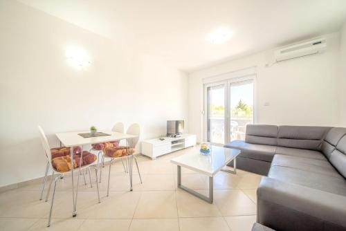 2 bedrooms appartement at Vrsi 350 m away from the beach with enclosed garden and wifi - Location saisonnière - Vrsi
