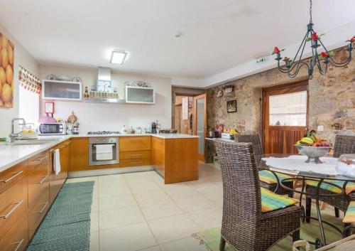 Luxurious House in Braga with Pool Luxurious House in Braga with Pool