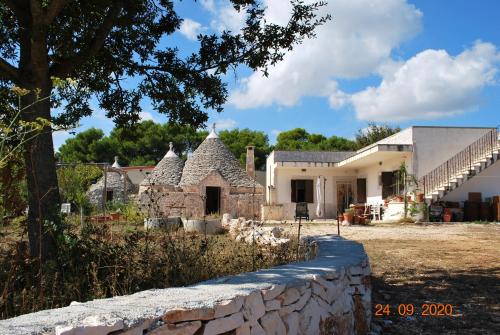 Charming house in Locorotondo, enclosed garden