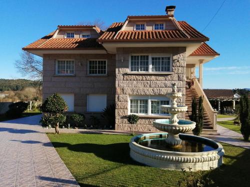  4 bedrooms appartement with enclosed garden and wifi at Tomino, Pension in Tomiño bei Eiras