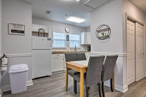 Downtown Ocean Springs Duplex w/ A/C 1 Mi to Beach in 密西西比州海洋溫泉 (MS)