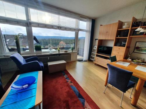 Appartement mit Südbalkon im Haus Feldbergblick in Kappel - Appartement 37 - Apartment - Lenzkirch