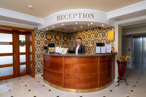 Sonata Hotel & Restaurant