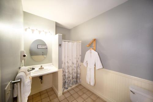 Double room, private bathroom