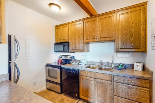 Cedar Village #A111 - image 8