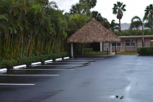 JB Motel and Cottage - image 2