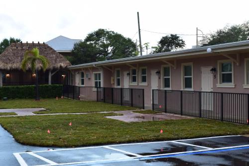 JB Motel and Cottage - image 3
